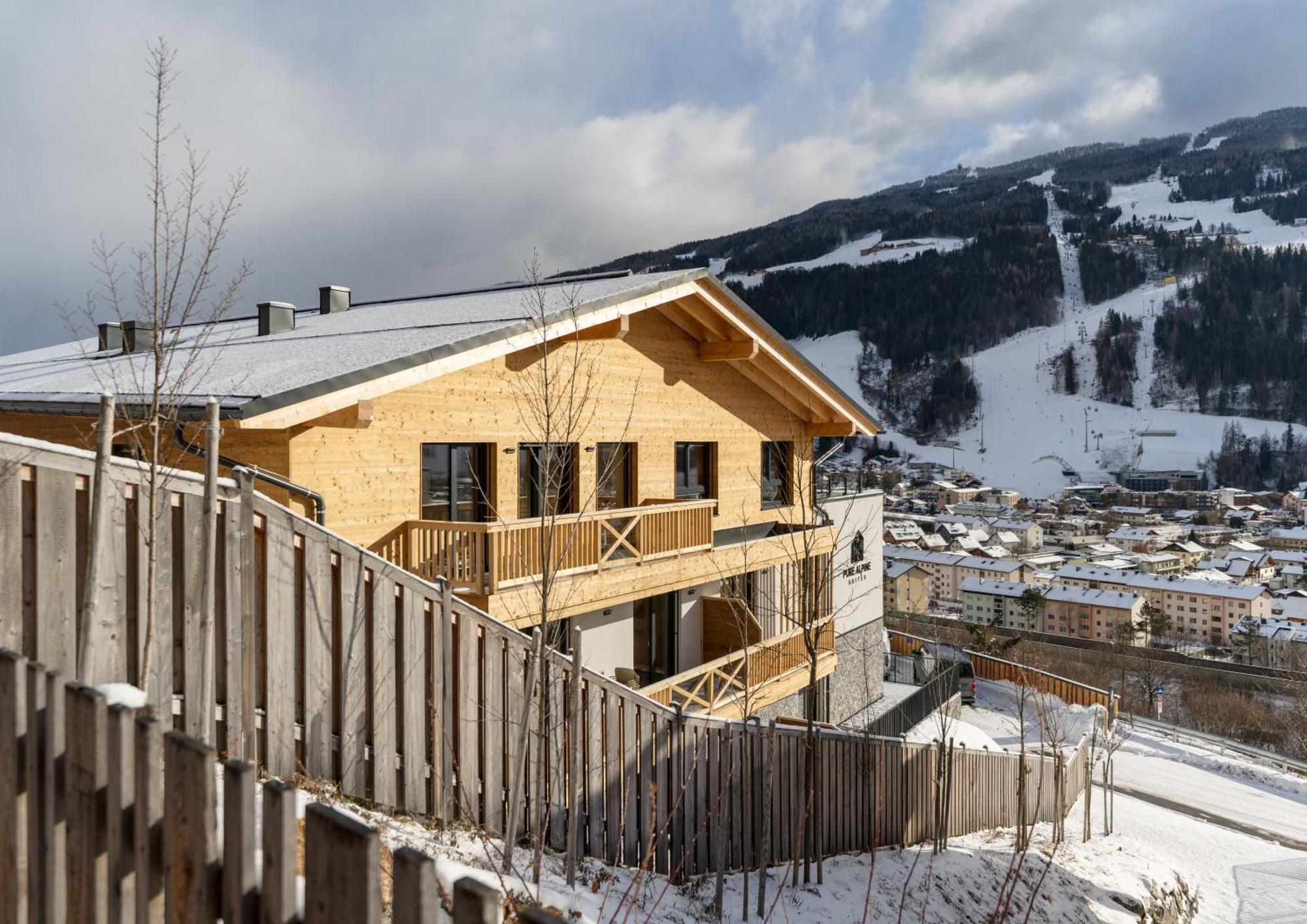 Pure Alpine Suites سخلادميخ المظهر الخارجي الصورة
