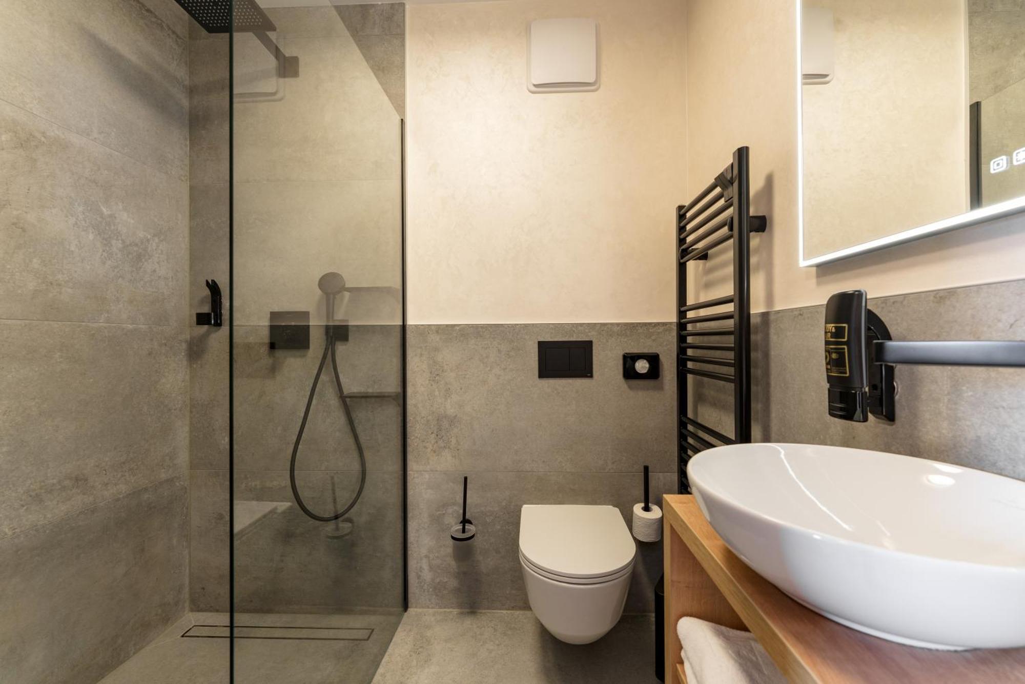 Pure Alpine Suites سخلادميخ المظهر الخارجي الصورة