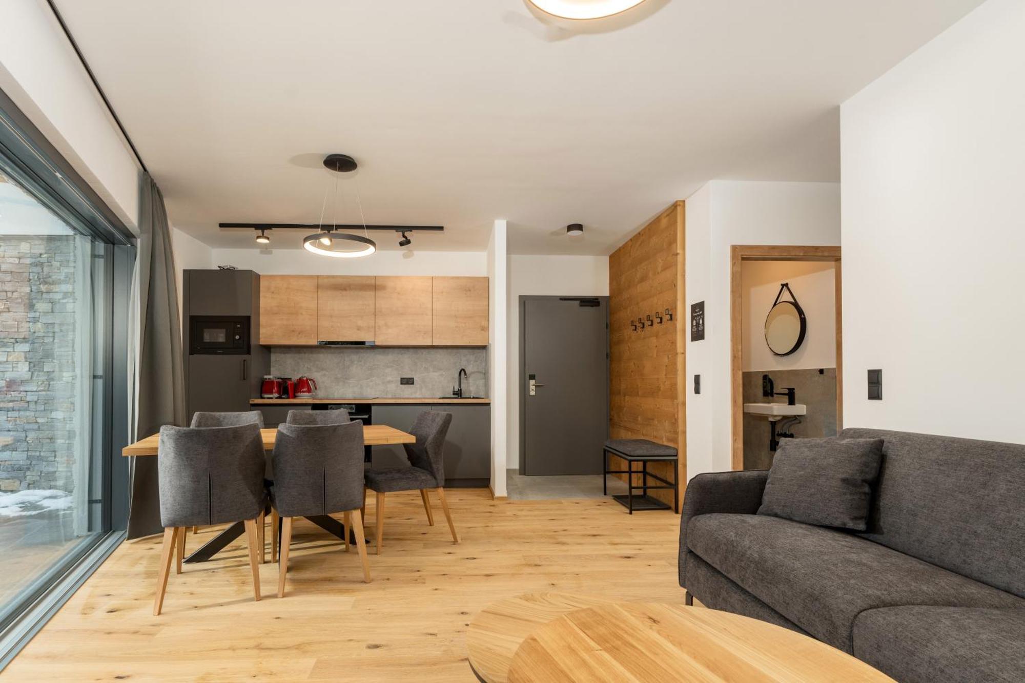 Pure Alpine Suites سخلادميخ المظهر الخارجي الصورة