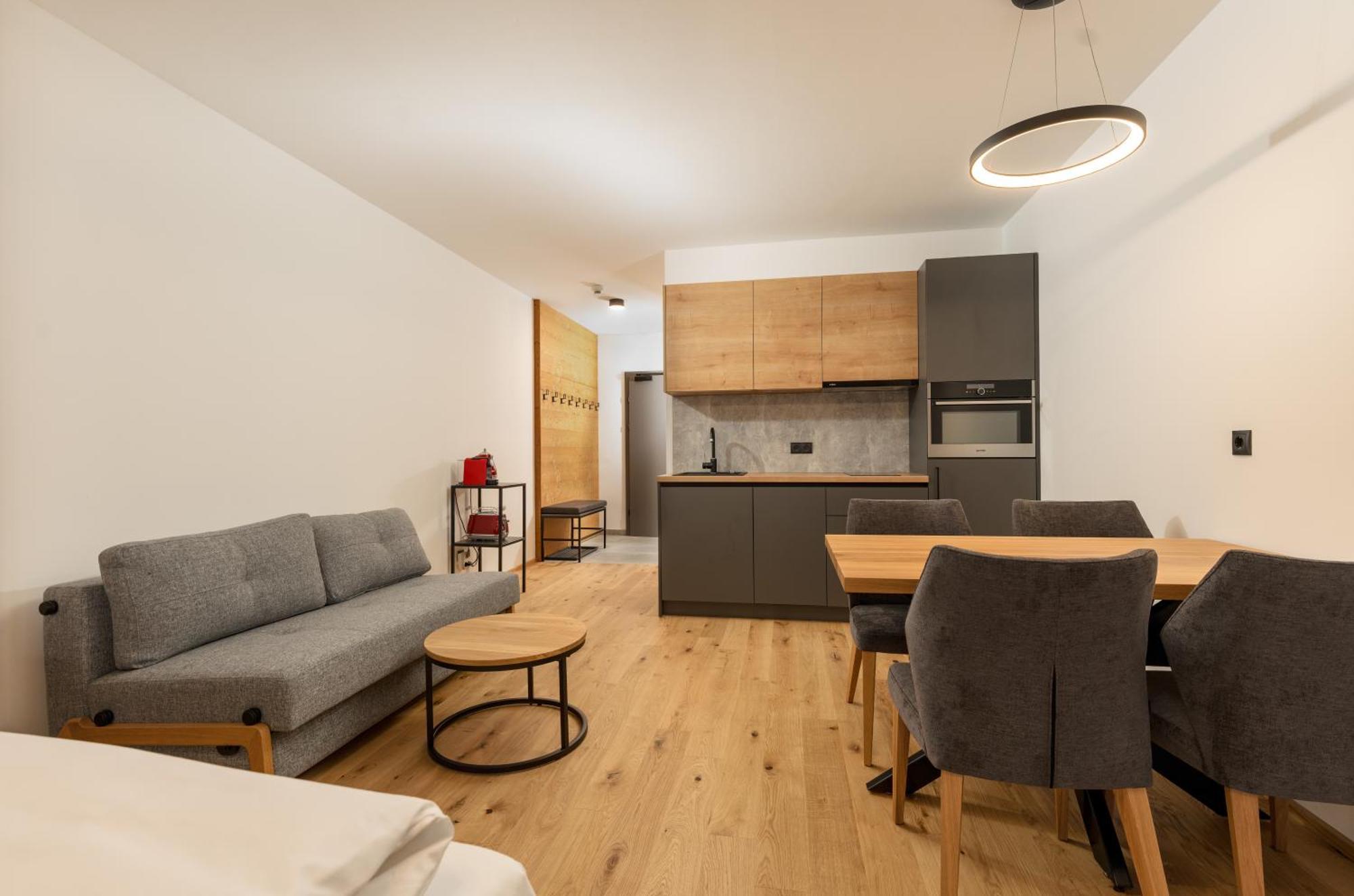 Pure Alpine Suites سخلادميخ المظهر الخارجي الصورة